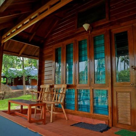 Royal Wooden Villa Mananthavady Exterior foto